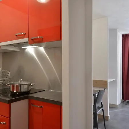 Appartement 2 Pièces Rénové 5 Pers. Au Cœur Des Pistes - Fr-1-181-952 *
